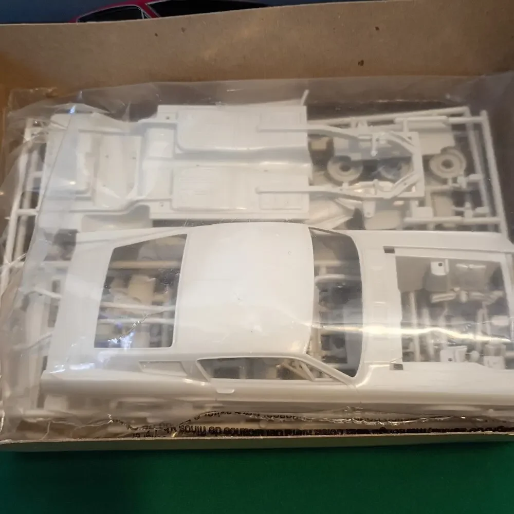 AMT Ertl 1967 Shelby GT-350 1/25 Scale Plastic Model Kit (Skill Level 2) Opened